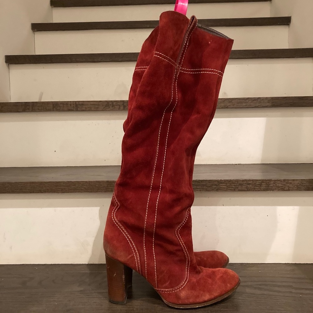 Burgundy suede Marc Jacobs tall boots - Picture 2 of 14